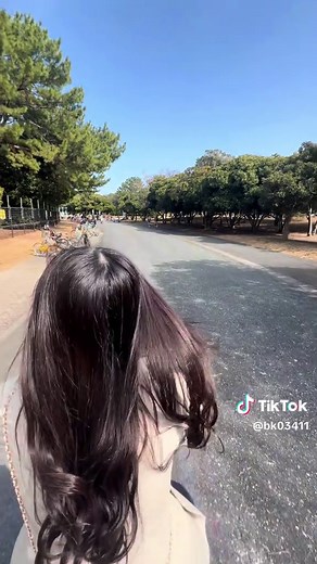 海の中道でカップルの平和デート
