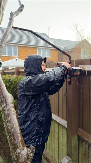 Cat Proofing another garden with Cat Fencing and a Freestanding Cat Enclosure! ☔🐈 #asmr #catfencing #catproofgarden | ProtectaPet