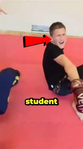Coach Saves Student Mid Jiu-Jitsu Injury 😱🔥