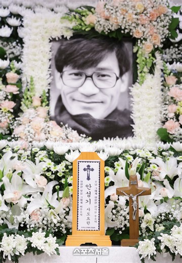 故 안성기, 가장 좋아했던 사진과 함께 '한 시대가 저물다' [SS이슈] : 네이트 연예