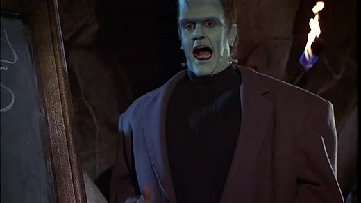 The Munsters' Scary Little Christmas (1996) DVDRip