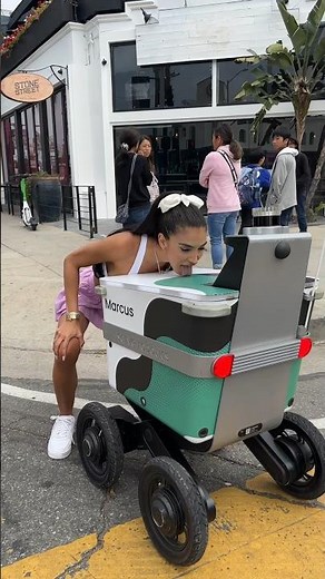 Cloning a Model in a DNA Laboratory 🧬🔬
