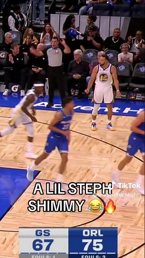 Warriors' Stunning Ball Movement Highlights Curry's 3PT