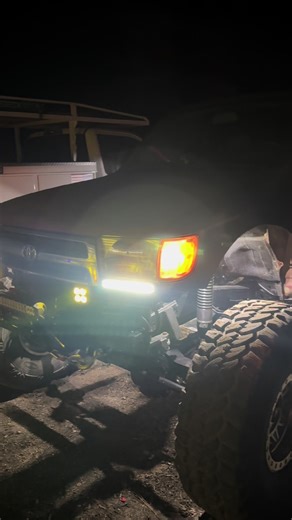 Get Your 4Runner's Chase Light Up and Running