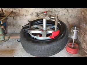 Manual tire changer. Manual tire changer. Video 3