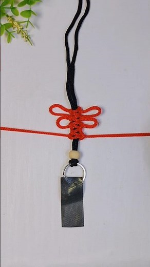 how to make macrame keychain #macramekeychain #paracordtutorials