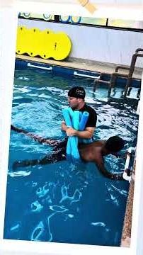 🚨 Increase range of motion and muscle strength using the leg extension machine and in the pool 🫡