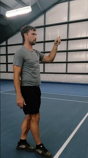 Simple vision training drill helps tennis players FOCUS BETTER