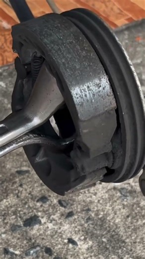 How to remove motorcycle drum brake pads without getting your hands dirty