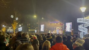 Odbrojavanje i vatromet - Lepa Brena, Hajde da se volimo, 1. januar 2024. | RTRS vijesti