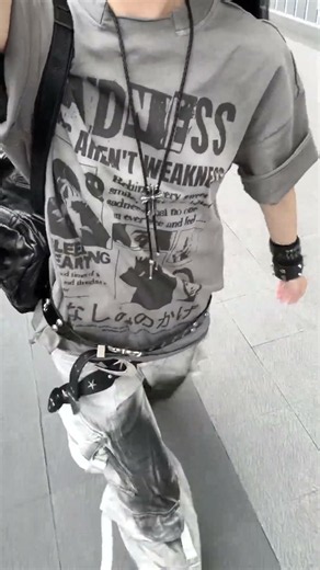 Light Asian Punk Style | Single Shoulder Bag Fit