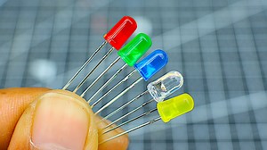 Hello, today I am going to show you how to do 3 amazing led light life hacks at home Thanks for Watching the Video and SUBSCRIBE for more Videos *** Follow Me On FaceBook *** https://www.facebook.com/AmandaTelevision *** Product Links for DIY Projects (Affiliate links) *** RC Rock Crawler Car https://amzn.to/3BKyGNi 100W Glue Gun with Glue Sticks https://amzn.to/3l5VSzF BO Geared Motor with Wheels https://amzn.to/3rD6IOW Soldering Iron Kit https://amzn.to/3BPMO8e Cutting Mat Double sided https:/