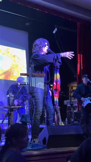 When you're strange, no one remembers your name… | Phil Barone and the Cruisers