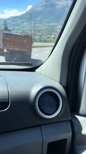 Videos de CaféCañaBandaShow10 (@cafecana_bandashow) con “sonido original - Jhon Rodriguez”