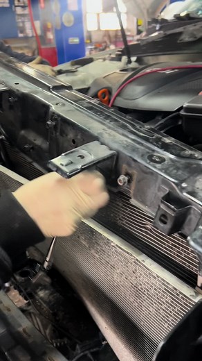 Cómo cambiar un radiador de auto: Guía paso a paso