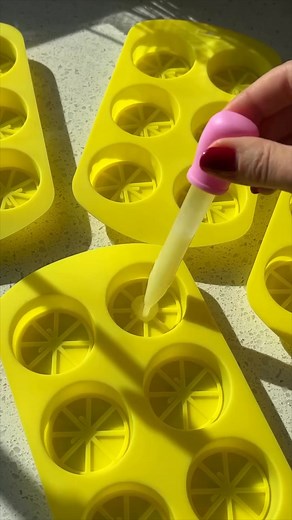 Lemon Protein Gummies 🍋 Crush sugar cravings without crushing weight loss goals. Recipe below👇 Ingredients: 🔺2 scoops Lemon Italian Ice Clear Protein 🔺14 oz filtered water 🔺5 tbsp gelatin Directions: 1️⃣ In a small saucepan, add the water and protein powder. Whisk well until fully dissolved. 2️⃣ Sprinkle the gelatin powder evenly over the top and let it sit for 2-3 minutes to bloom. 3️⃣ Place the saucepan over low heat and stir continuously until the gelatin is completely dissolved (do not 