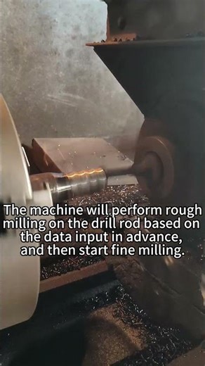 Take you to see the process of milling threads in the factory from the first-person perspective.