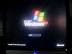 Dell Dimension E310 with Windows XP booting up