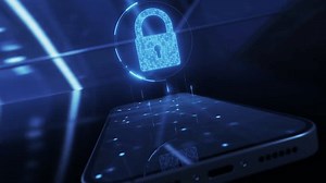 Bloqueio de segurança cibernética ícone holograma e smartphone. Conceito de proteção de dados e privacidade ou antivírus. Financiar proteção de dados ou serviço VPN. Blockchain e cripto seguro carteira aplicativo móvel