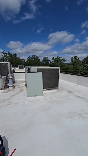 Quick HVAC Service Call: Repairing RTU Snow Screens