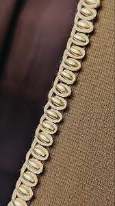 21K views · 1.1K reactions | Beautiful border design Hand embroidery 瑱 tutorial for beginners #beautiful #embroideryart #simple #reels #embroiderydesigns | Trisha Art | Facebook