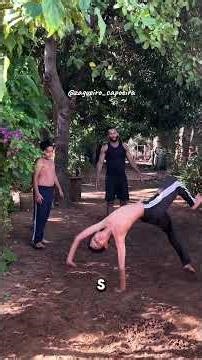 Treino de floreios com os pivetes! Pare 2#capoeira #capoeiragem #luta