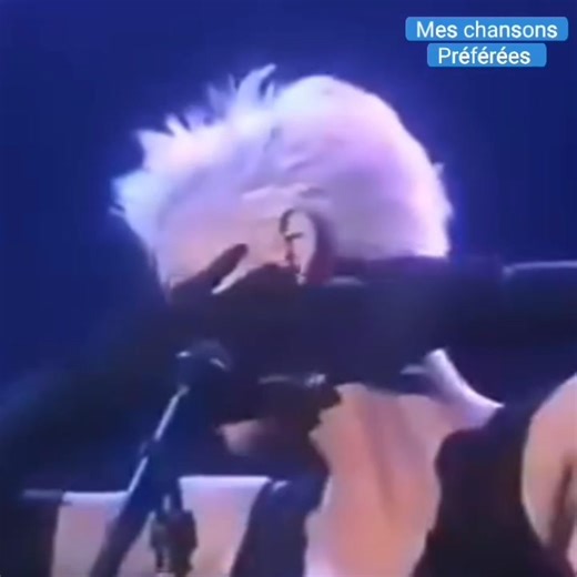 It Must Have Been Love #Excellente #chanson #nostalgique Chanson de Roxette ‧ 1992 Sous-titrage en français par: Mes chansons préférées | Mes chansons préférées