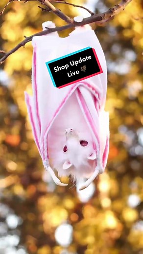 If only my bats could make themselves. Latest shop update is live now 🦇 #artistsoftiktok #art #artsandcrafts #clay #workofart #skiptothegoodpart