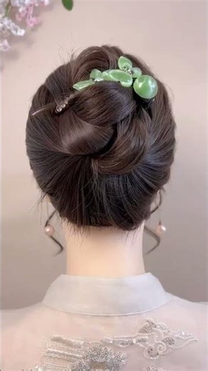 Top 7 Spring Hairdos: Nanny-Level Tips for Style Lovers