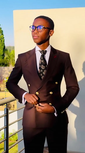 Men's Suit Fashion for Teens: Bespoke Suits and Luxe Styles