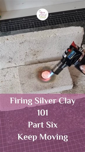 Tip 6 - Make sure you cover the entire piece whilst firing. Keep your torch moving When you are a beginner with Silver Clay, you might find that the firing is the most daunting part of the process. But, the truth is, it's the fun bit. I love hearing what my students say when they fire for the first time... because when they see how easy it is, they are empowered and delighted! Maintaining the peachy orange glow in the firing stage is really important - see Tip 3. In order to do this, you must ke