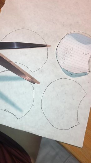 Making a pair of Mickey ears everyday until I go to Disney! 🥄 (2 days)