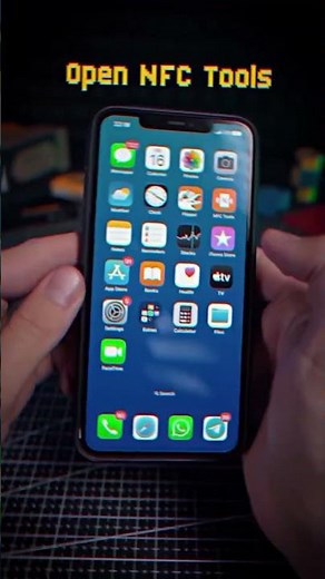 Flipper Zero Tutorial: Copy Business Cards Using the NFC Reader!