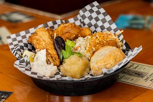 The Lookout Bar & Eatery