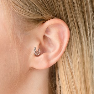 Stacked Tragus Earring, Tragus Jewelry, 16g Tragus Clicker, Tragus Piercing, Trinity Tragus Ring, Layered Tragus Hoop, Unique Tragus Earring - Etsy