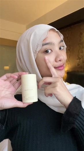 Discover the Magic of Rain Dew Serum for Your Skin