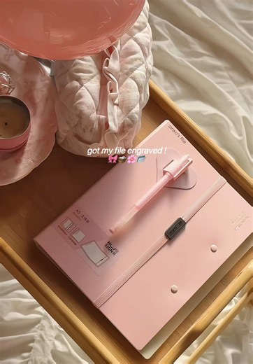 Engraved File Folders: The Perfect Organizer Solution