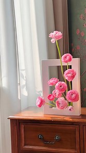 21K views · 382 reactions | ️ #flowerarrangement #diyflowers #modernvase #floraldesigns | FloralSupplies.com | Facebook