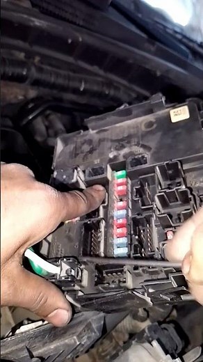 fuse box opening nissan patrol y62