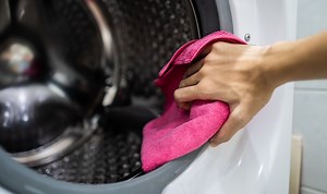 How to clean a washing machine effortlessly