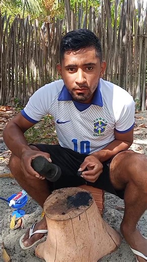 Dicas de beleza: Máscara de carvão e pasta