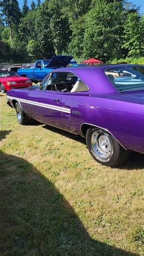 That Purple Paint Job Is Absolutely Insane #musclecar #carshow #classics