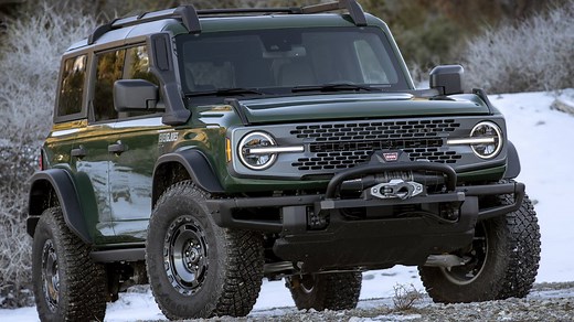 10 Small SUVs That Dominate Off-Road