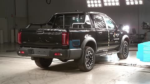 Check out how the JAC T9 performed in our side impact crash test. The T9 scored 6.00 points out of 6.00 points in this test. Read the full report at our website: https://www.ancap.com.au/safety-ratings/jac/t9/63e138 #JAC #T9 #ANCAP #Crashtests #5stars | ANCAP Safety Ratings