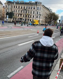 🎙️ Fun rádio | Živé vysielanie z 🏃‍♀️ ČSOB Bratislava marathon | Fun rádio Slovensko