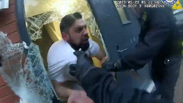 Police arrest County Lines drugs gang in dramatic crackdown