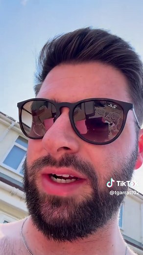 Estrella Barcelona Beer Review: A Taste of Spain