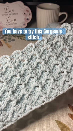 The gorgeous Wave stitch. Add this to your collection #crochet #crochettutorial