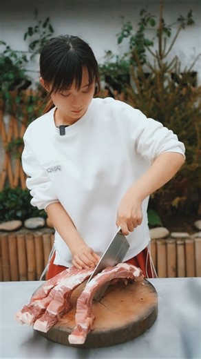 Traditional Spicy Bone Beef Curry