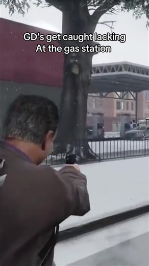 @TIKTOK-SALOTHEMAN caught a couple of them GD’s #chicago #fivem #gd | gas station